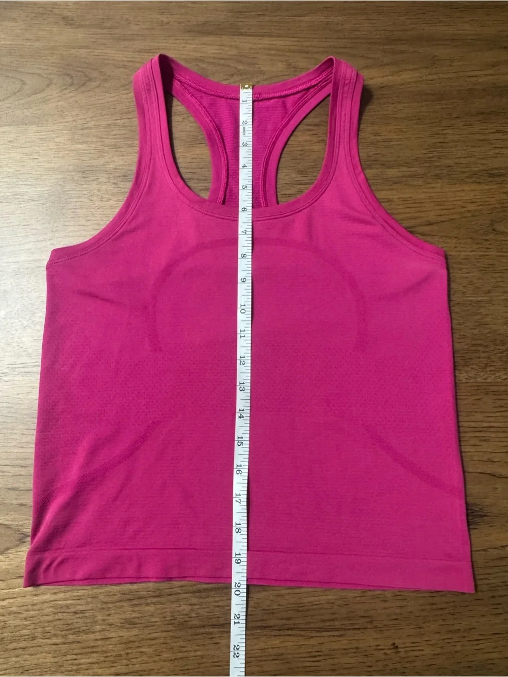 Lululemon Swiftly Tech Racerback Tank 2.0 Waist Length Ripened Raspberry Size 6 - Picture 2 of 6